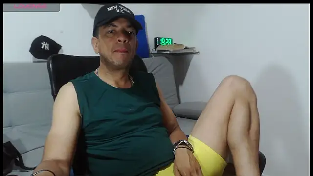 latinmartin73 online show from 04/10/26, 12:28