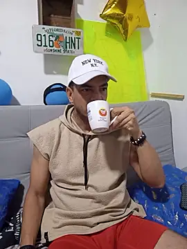 latinmartin73 online show from 10/12/25, 02:07