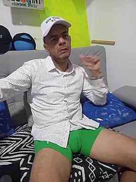 latinmartin73 online show from 10/14/25, 10:53