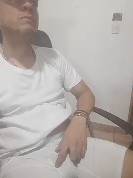 latinmartin73 online show from 02/18/26, 12:52