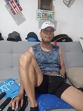 latinmartin73 online show from 11/15/25, 08:57