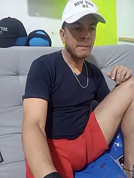 latinmartin73 online show from 10/25/25, 05:35