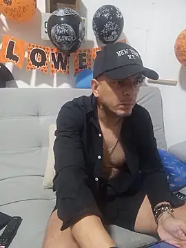 latinmartin73 online show from 10/28/25, 11:47