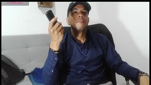 latinmartin73 online show from 04/21/26, 11:00