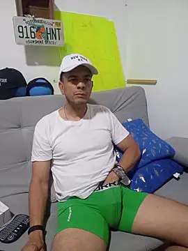 latinmartin73 online show from 10/22/25, 11:58