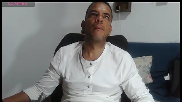latinmartin73 online show from 05/10/26, 05:11