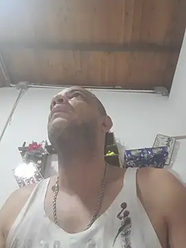 latinmartin73 online show from 12/05/25, 01:53