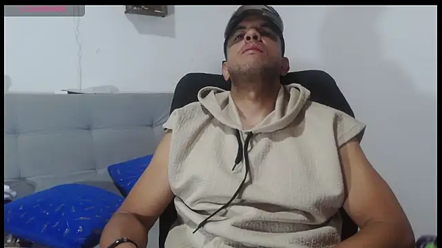 latinmartin73 online show from 05/24/26, 02:44