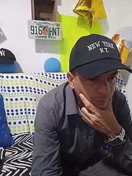 latinmartin73 online show from 10/08/25, 12:45