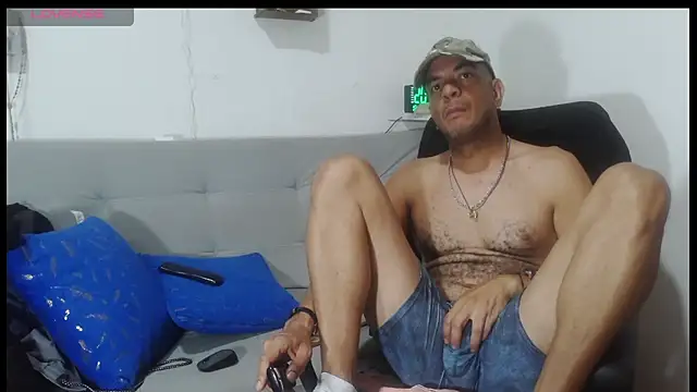 latinmartin73 online show from 05/19/26, 01:56