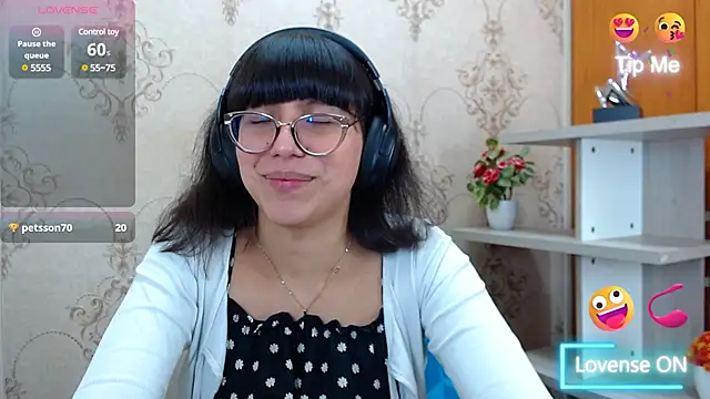 Snapshot of Nataly_Cloud chatting on 01/23/25, 03:54 Nataly Cloud online show from 01/23/25, 03:54