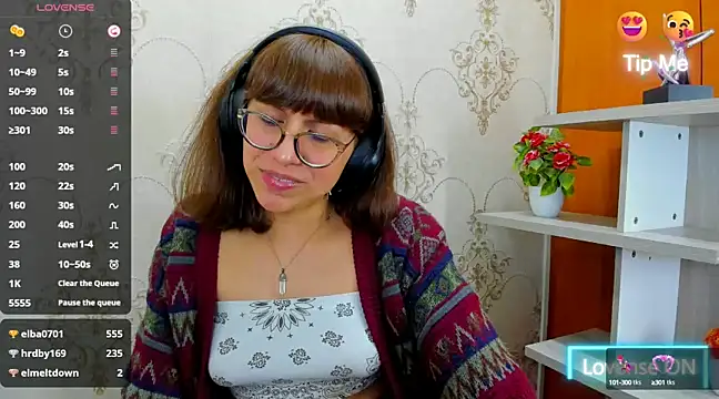 Snapshot of Nataly_Cloud chatting on 02/23/25, 04:02 Nataly Cloud online show from 02/23/25, 04:02