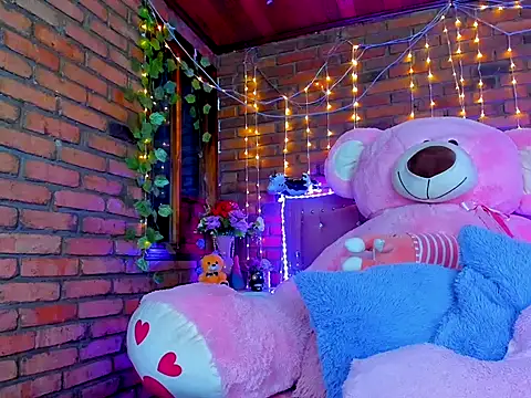 dulcevegga online show from 10/04/25, 05:42