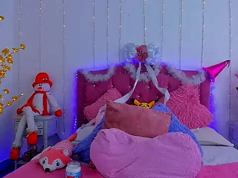 dulcevegga online show from 12/14/25, 07:08