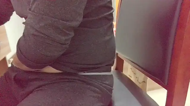 Snapshot of huzi518 chatting on 11/04/25, 12:09 huzi518 online show from 11/04/25, 12:09