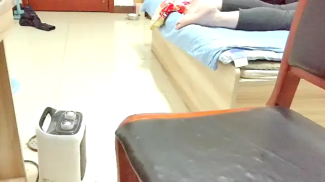 Snapshot of huzi518 chatting on 11/02/25, 11:59 huzi518 online show from 11/02/25, 11:59