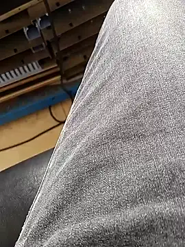 huzi518 online show from 04/08/26, 07:21