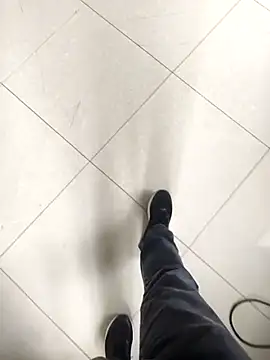 huzi518 online show from 04/07/26, 08:05