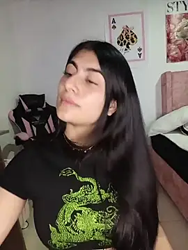 Snapshot of miakhalifaaa_ chatting on 05/19/26, 11:34 miakhalifaaa online show from 05/19/26, 11:34