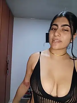 miakhalifaaa  online show from 06/14/26, 09:27