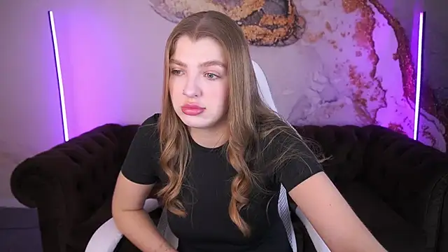 AnikaJane online show from 02/28/25, 07:05