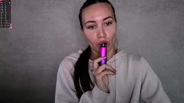 Snapshot of Stasia_Queen chatting on 10/20/25, 08:37 Stasia Queen online show from 10/20/25, 08:37