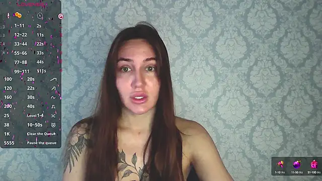Snapshot of Stasia_Queen chatting on 01/07/25, 08:24 Stasia Queen online show from 01/07/25, 08:24