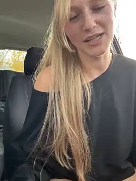 Snapshot of godspot_ chatting on 11/12/25, 01:04 godspot online show from 11/12/25, 01:04