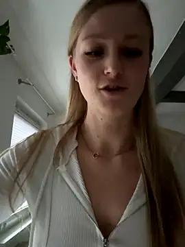 Snapshot of godspot_ chatting on 11/01/25, 03:39 godspot  online show from 11/01/25, 03:39