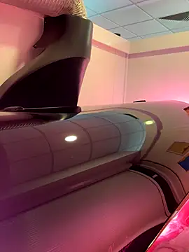 Snapshot of godspot_ chatting on 12/18/25, 11:14 godspot online show from 12/18/25, 11:14