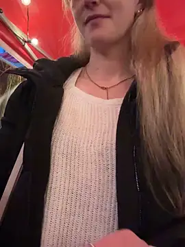 Snapshot of godspot_ chatting on 12/03/25, 03:33 godspot online show from 12/03/25, 03:33