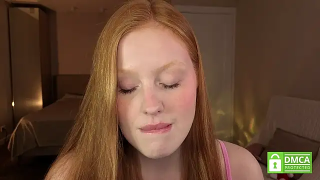 Snapshot of lulu_moonmoon chatting on 10/10/25, 03:24 lulu moonmoon online show from 10/10/25, 03:24