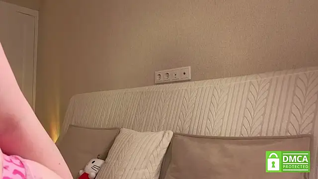 Snapshot of lulu_moonmoon chatting on 11/15/25, 03:16 lulu moonmoon online show from 11/15/25, 03:16