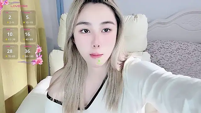 Caitlyn   online show from 12/03/25, 10:36