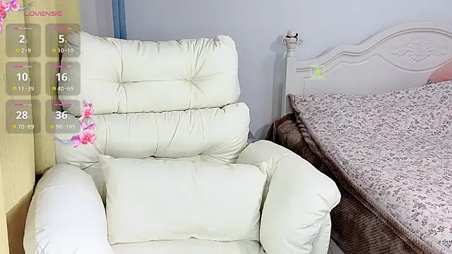 Caitlyn   online show from 11/27/25, 10:48