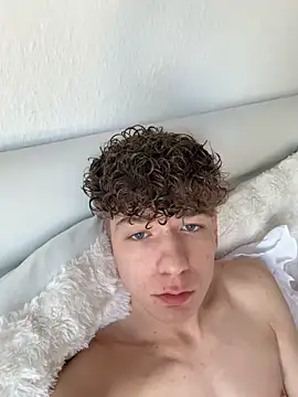 Snapshot of MiguelRausch chatting on 02/25/26, 10:04 MiguelRausch online show from 02/25/26, 10:04