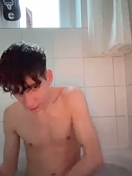 Snapshot of MiguelRausch chatting on 02/01/26, 04:16 MiguelRausch online show from 02/01/26, 04:16