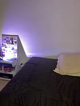 Snapshot of DakotaShelby chatting on 03/23/25, 03:32 DakotaShelby online show from 03/23/25, 03:32