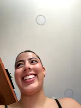 DakotaShelby online show from 12/04/25, 09:47