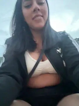 Snapshot of DakotaShelby chatting on 03/20/25, 11:23 DakotaShelby online show from 03/20/25, 11:23