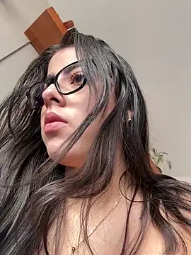 DakotaShelby online show from 04/04/26, 08:15