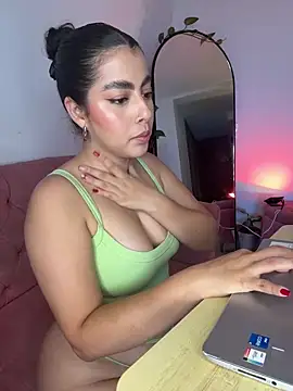 Snapshot of DakotaShelby chatting on 01/23/25, 10:01 DakotaShelby online show from 01/23/25, 10:01