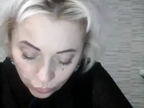 SweetCandy356 online show from 12/17/24, 08:10