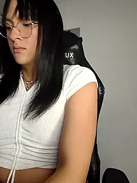 Kiitygirl online show from 11/08/25, 02:15