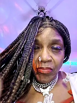 MadamBlingbox online show from 12/22/25, 05:51