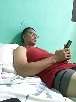 Andresguz35 online show from 03/24/26, 03:39