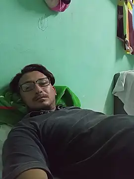 Andresguz35 online show from 11/15/25, 04:05