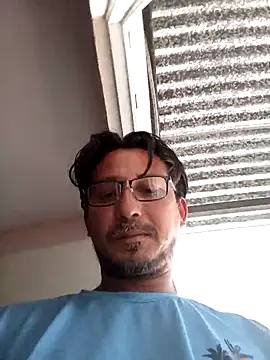 Andresguz35 online show from 02/08/26, 08:17