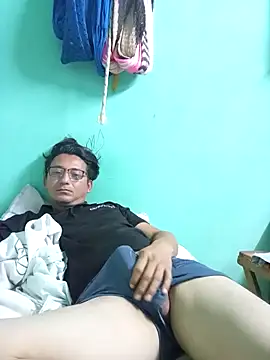 Andresguz35 online show from 02/10/26, 06:12