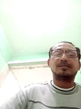 Andresguz35 online show from 02/06/26, 07:54